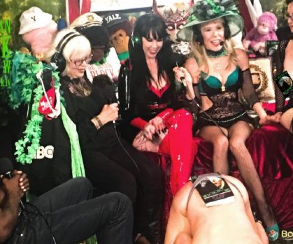 Kink Month SMACK in the Middle: Great Shows, Videos, ♫ Opera for Bonobos ♫ & Private Kink Therapy Just for YOU ❤